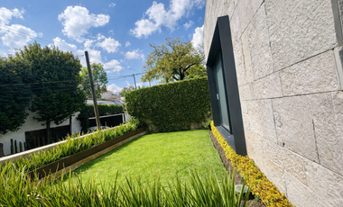 Casa Premiun de Revista, Gran Jardín, Terraza con Chimenea.