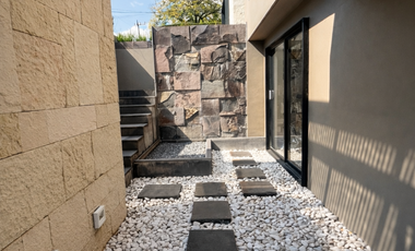 Casa Premiun de Revista, Gran Jardín, Terraza con Chimenea.