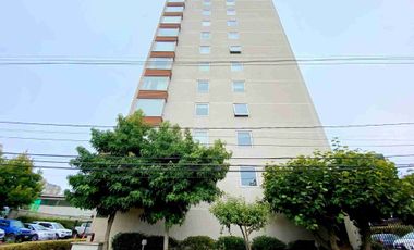 Se vende departamento full amoblado Edificio a pasos de Av Alemania.