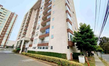 Se vende departamento full amoblado Edificio a pasos de Av Alemania.