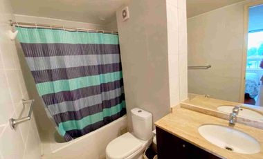 Se vende departamento full amoblado Edificio a pasos de Av Alemania.