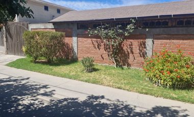 Linda Casa de 3 Habitaciones en Puente Alto