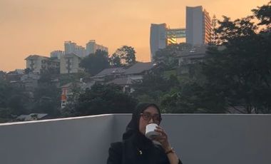 Dago Valley Rumah Kontemporer dengan Rooftop di Lingkungan Hijau di Pusat Kota Bandung