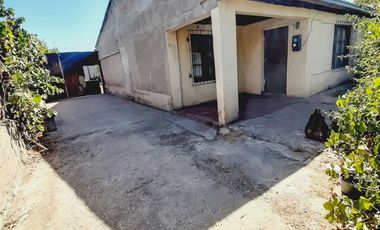 Amplio Terreno con Casa Solida Para Remodelar en La Granja