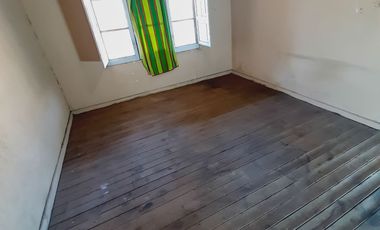 Amplio Terreno con Casa Solida Para Remodelar en La Granja