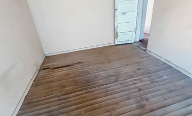 Amplio Terreno con Casa Solida Para Remodelar en La Granja
