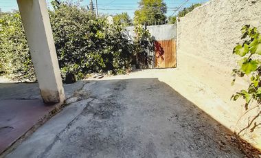 Amplio Terreno con Casa Solida Para Remodelar en La Granja