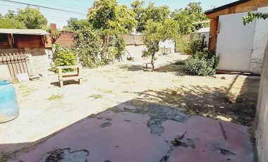 Amplio Terreno con Casa Solida Para Remodelar en La Granja
