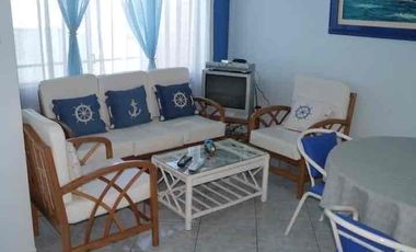 Casa rentera en venta con piscina en Tonsupa