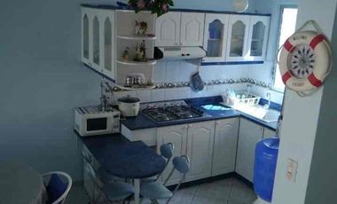 Casa rentera en venta con piscina en Tonsupa
