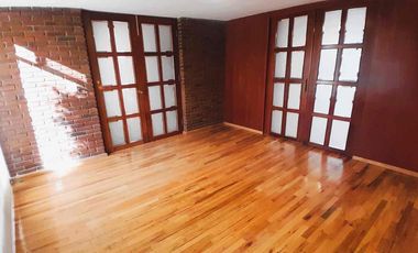 Renta casa en Vista Hermosa