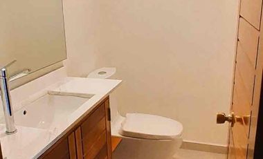 Renta casa en Vista Hermosa