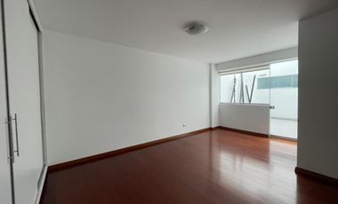 Lindo Flat 1er Piso 230 m² en Monterrico - Surco