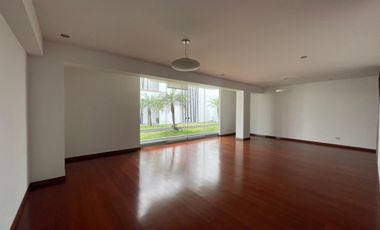 Lindo Flat 1er Piso 230 m² en Monterrico - Surco