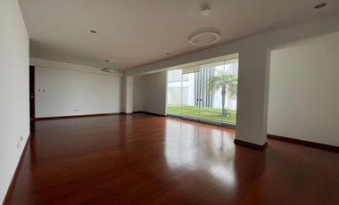 Lindo Flat 1er Piso 230 m² en Monterrico - Surco