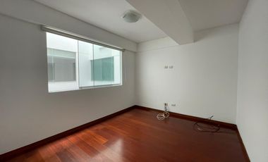 Lindo Flat 1er Piso 230 m² en Monterrico - Surco