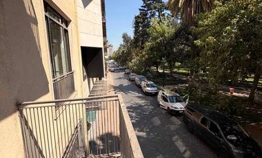 espectacular dpto frente al Parque forestal