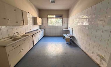 espectacular dpto frente al Parque forestal