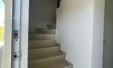 CASA EN RENTA AMUEBLADA EN REAL MADEIRA