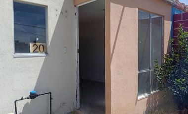 CASA EN VENTA EN HUEHUETOCA