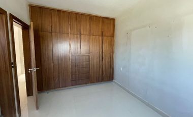 CASA EN RENTA EN SOLARES RESIDENCIAL