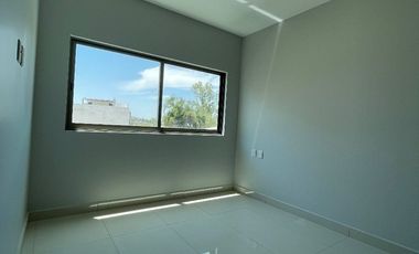 CASA EN RENTA EN SOLARES RESIDENCIAL