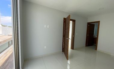 CASA EN RENTA EN SOLARES RESIDENCIAL