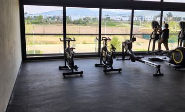 CASA EN RENTA EN SOLARES RESIDENCIAL