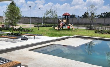 CASA EN RENTA EN SOLARES RESIDENCIAL