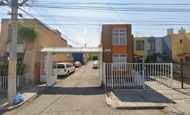 Hermosa casa en condominio, excelente ubicación. C. Río Tizapán 1363, Atlas, 44870 Guadalajara, Jal.