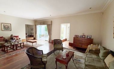 CASA EN VENTA EN MIRAFLORES COMO TERRENO