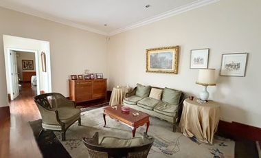 CASA EN VENTA EN MIRAFLORES COMO TERRENO