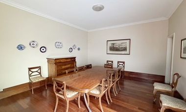 CASA EN VENTA EN MIRAFLORES COMO TERRENO