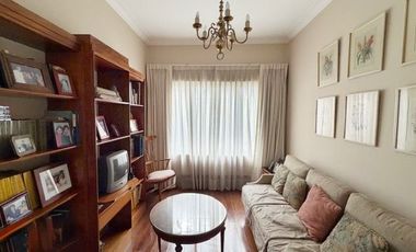 CASA EN VENTA EN MIRAFLORES COMO TERRENO