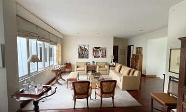 CASA EN VENTA EN MIRAFLORES COMO TERRENO