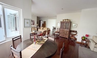 CASA EN VENTA EN MIRAFLORES COMO TERRENO