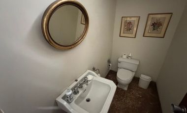 CASA EN VENTA EN MIRAFLORES COMO TERRENO