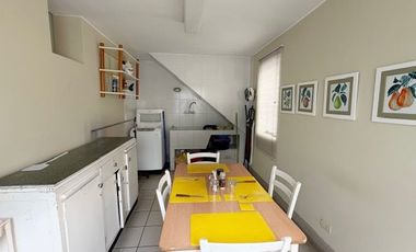 CASA EN VENTA EN MIRAFLORES COMO TERRENO