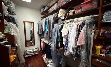 CASA EN VENTA EN MIRAFLORES COMO TERRENO