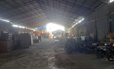 Dijual Gudang Raya Kedamean Gresik