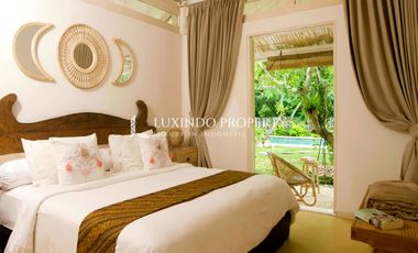 CANGGU - 3BR COLONIAL SANCTUARY WITH RICE FIELD VIEWS AND FLEXIBLE LEASE PERIOD