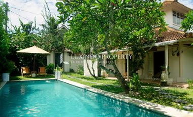 CANGGU - 3BR COLONIAL SANCTUARY WITH RICE FIELD VIEWS AND FLEXIBLE LEASE PERIOD