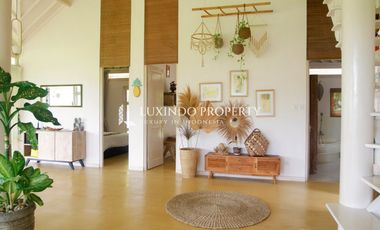 CANGGU - 3BR COLONIAL SANCTUARY WITH RICE FIELD VIEWS AND FLEXIBLE LEASE PERIOD