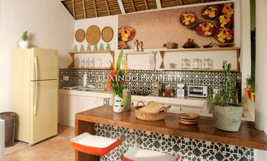 CANGGU - 3BR COLONIAL SANCTUARY WITH RICE FIELD VIEWS AND FLEXIBLE LEASE PERIOD