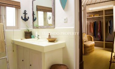 CANGGU - 3BR COLONIAL SANCTUARY WITH RICE FIELD VIEWS AND FLEXIBLE LEASE PERIOD