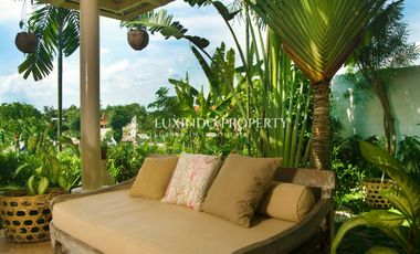 CANGGU - 3BR COLONIAL SANCTUARY WITH RICE FIELD VIEWS AND FLEXIBLE LEASE PERIOD