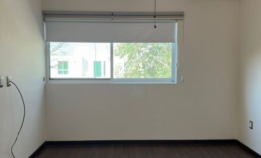 CASA EN VENTA SOLARES, ZONA REAL