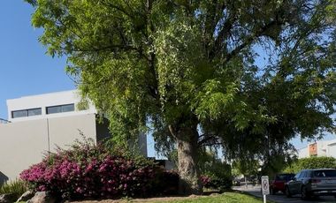 CASA EN VENTA SOLARES, ZONA REAL