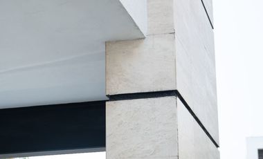 CASA EN VENTA SOLARES, ZONA REAL
