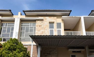 Rumah 2 lantai SHM dekat Banda Juanda Lokasi di Puri Surya Jaya
